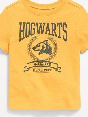 Old Navy Hogwarts Unisex Graphic T-Shirt for Toddlers Size 5t Gold NWT